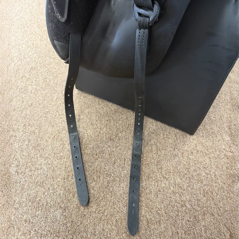 Optimum Performance Dressage Saddle - Black 18in MW-9