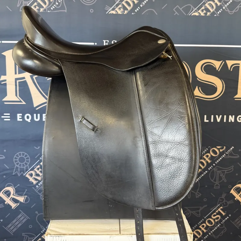Optimum Performance Dressage Saddle - Black 18in MW-6