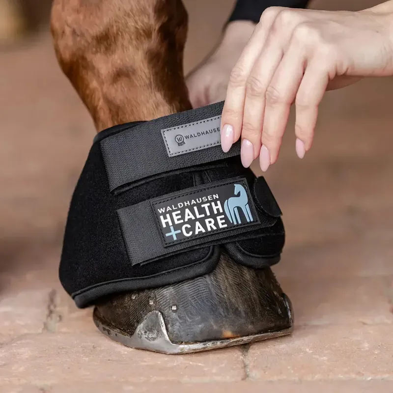 Waldhausen Health+Care Cooling Overreach Boots - Black