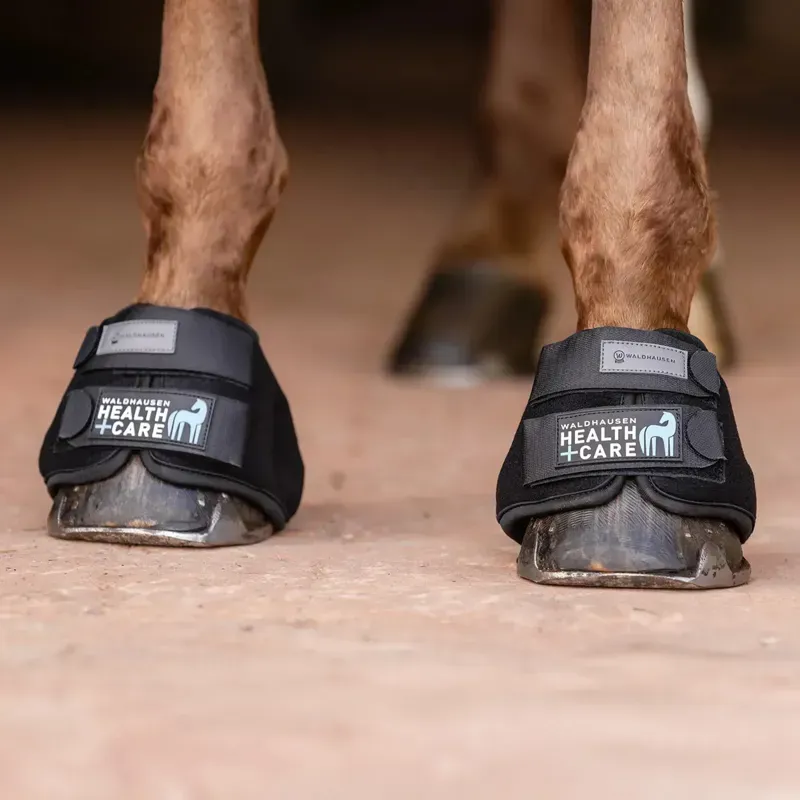 Waldhausen Health+Care Cooling Overreach Boots - Black-1