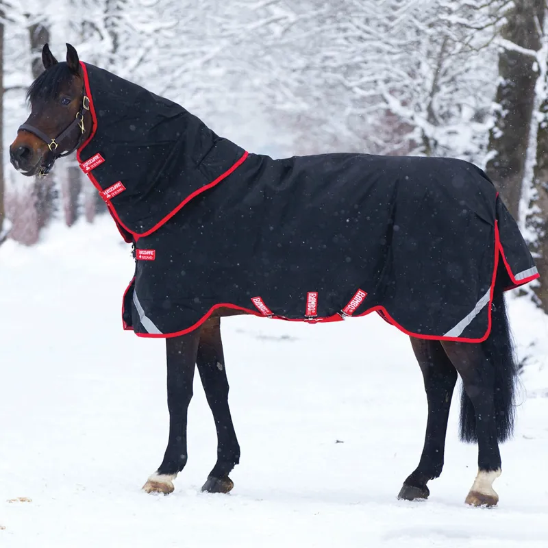 Rambo Supreme VariLayer 450g Turnout Rug Black/Red