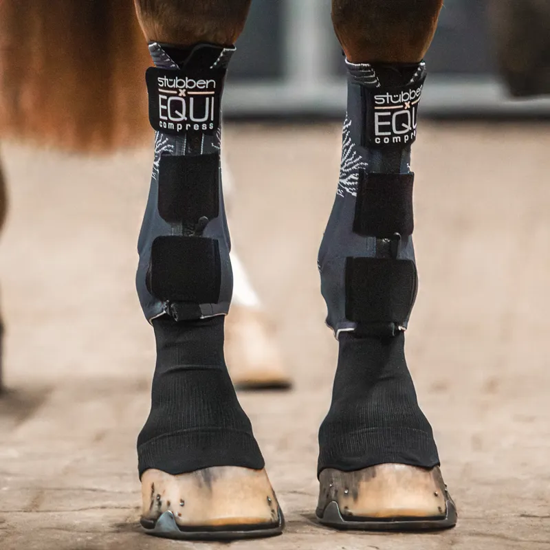 Stubben x EQUI Compress Front Stockings Set - Grey